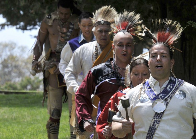 Wampanoag Singers & Dancers