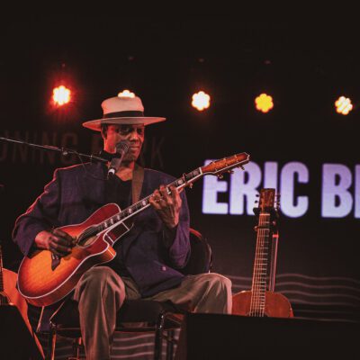 Photo of Eric Bibb